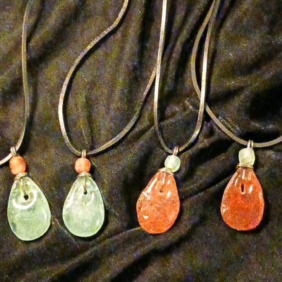 Leather necklace with light green & light brown weathered glass, Handmade - Picture 9 of 9